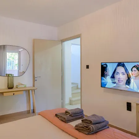 Agali 2 Maizonette Front Of The Sea Apartment Akrogiali