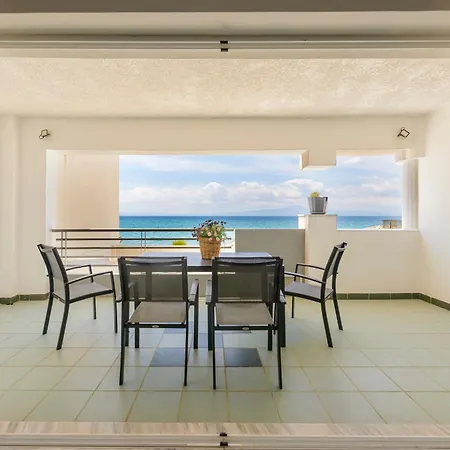 Agali 2 Maizonette Front Of The Sea * Akrogiali