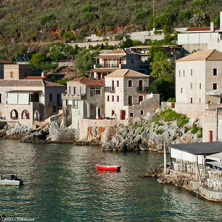 Agali 2 Maizonette Front Of The Sea Daire Akrogiali