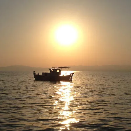 Daire Agali 2 Maizonette Front Of The Sea Akrogiali