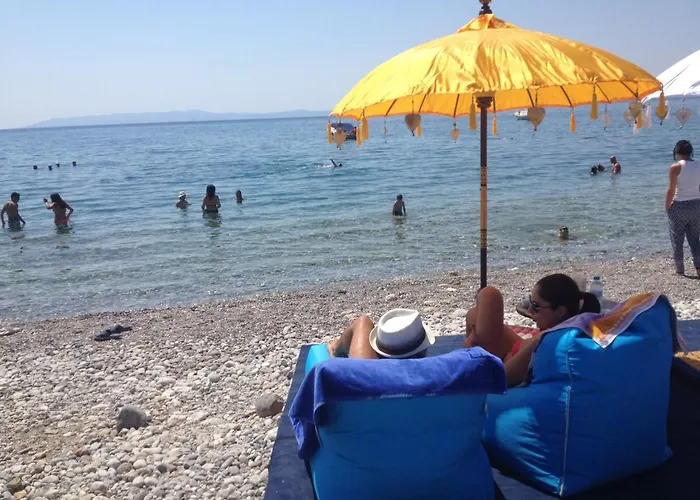 Agali 2 Maizonette Front Of The Sea * Akrogiali